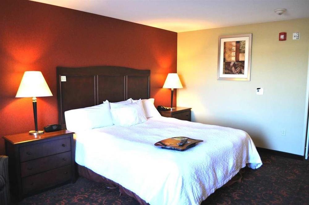 Hampton Inn & Suites Exmore - Eastern Shore Стая снимка