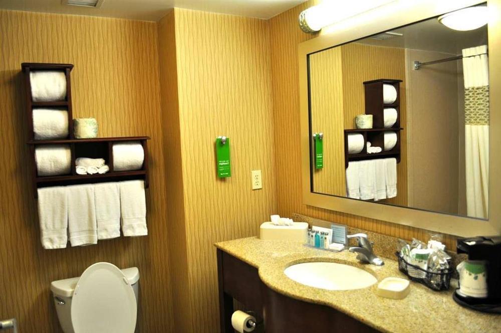 Hampton Inn & Suites Exmore - Eastern Shore Стая снимка